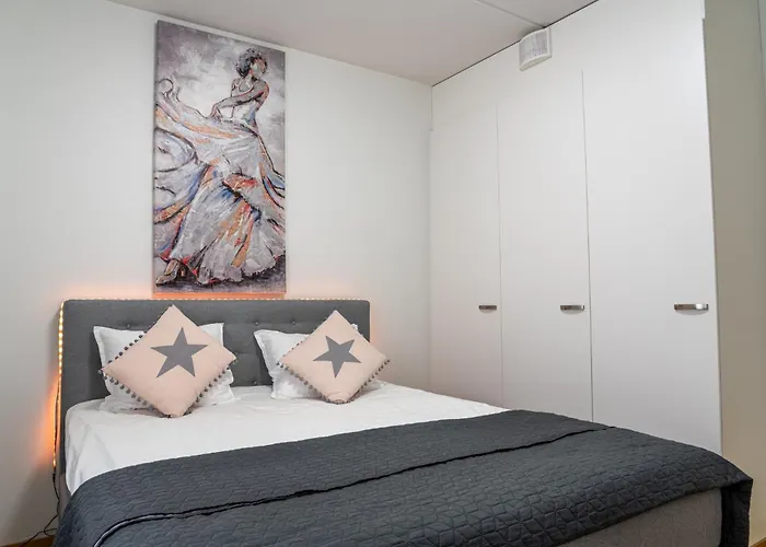 Apartment Kaksio Helsingissae Hyvien Kulkuyhteyksien Varrella Helsinki