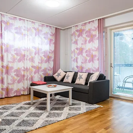 Kaksio Helsingissae Hyvien Kulkuyhteyksien Varrella アパート