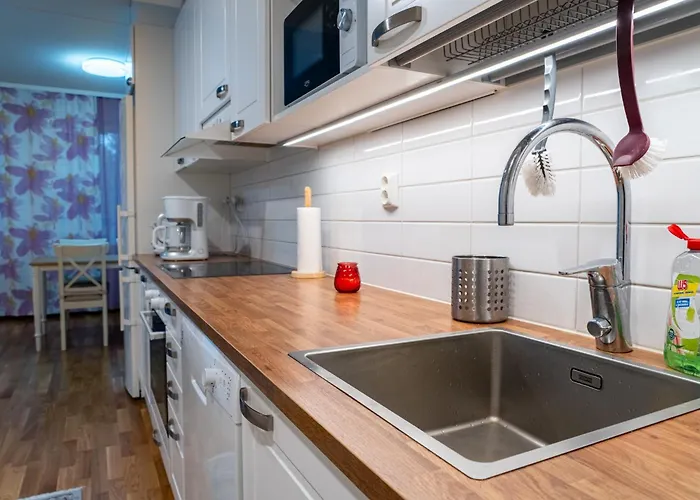 Kaksio Helsingissae Hyvien Kulkuyhteyksien Varrella *